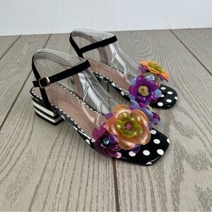 Betsey Johnson Women's Dottee Flower-Embellished Heeled Sandal 5 Black White $89